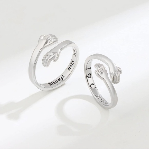 A26. New Hug Rings Sterling Silver Adjustable Couples Ring Set - Picture 1 of 7